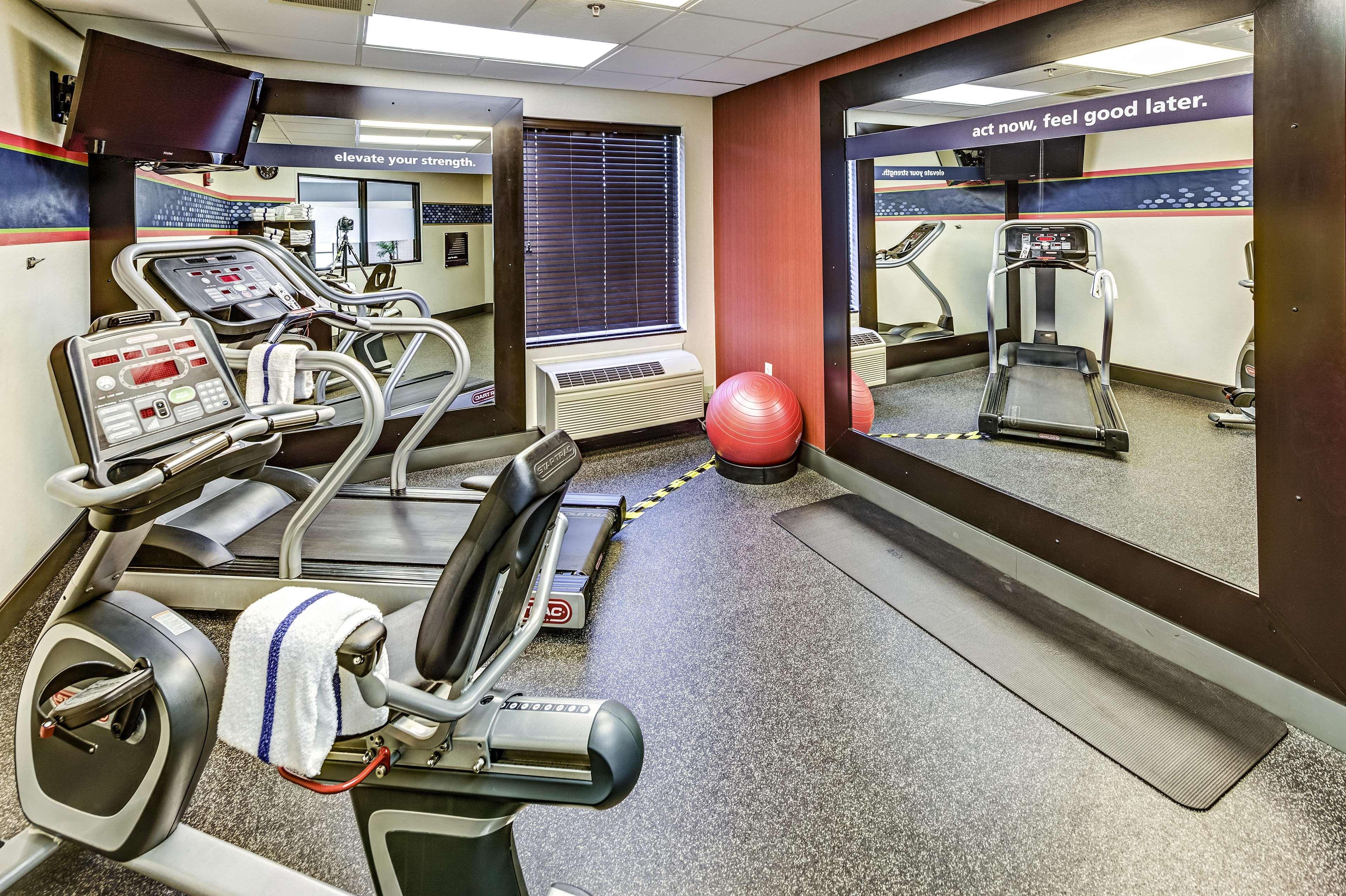 Hampton Inn Columbus I-70E/Hamilton Road Dış mekan fotoğraf