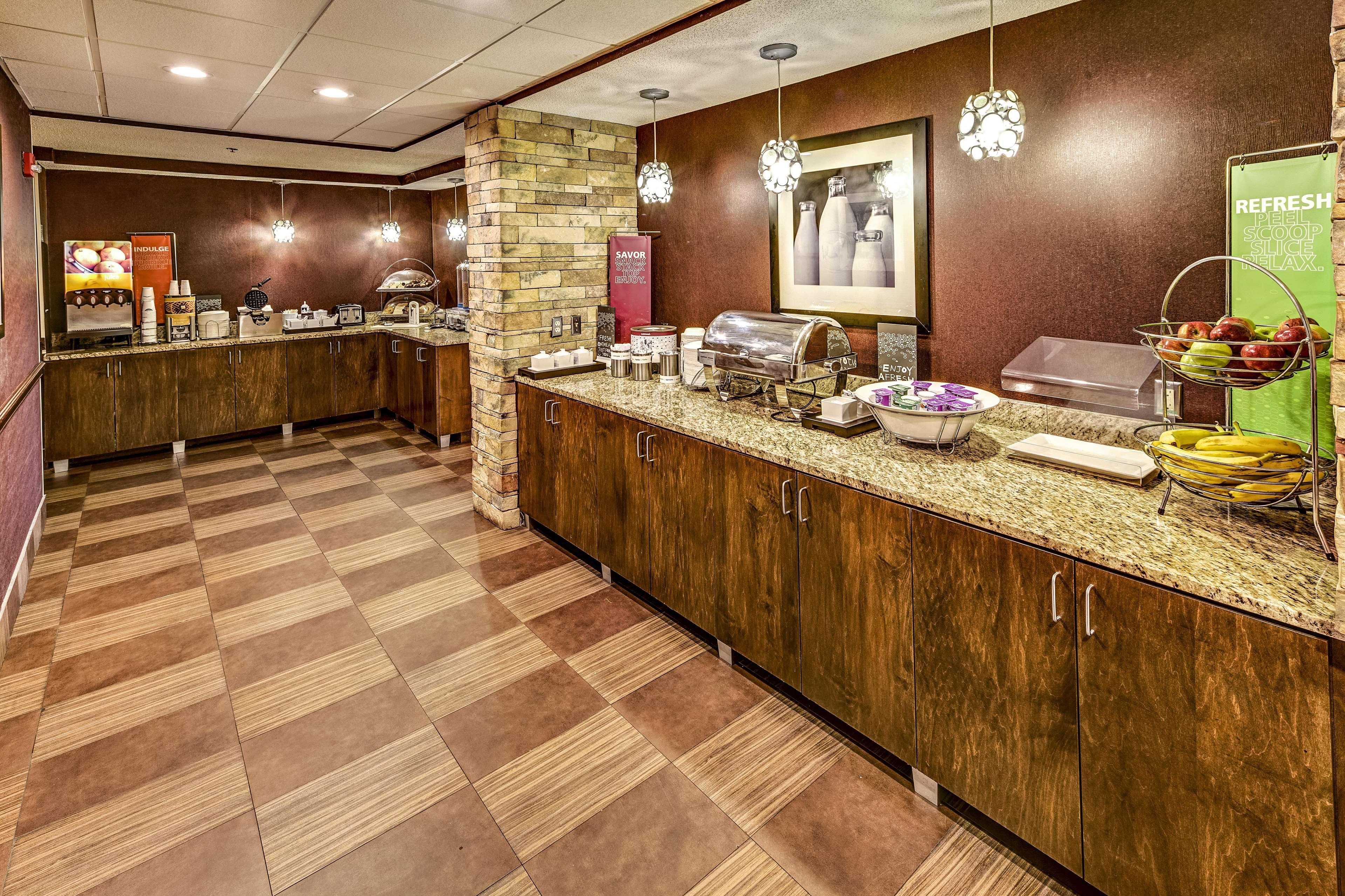 Hampton Inn Columbus I-70E/Hamilton Road Dış mekan fotoğraf