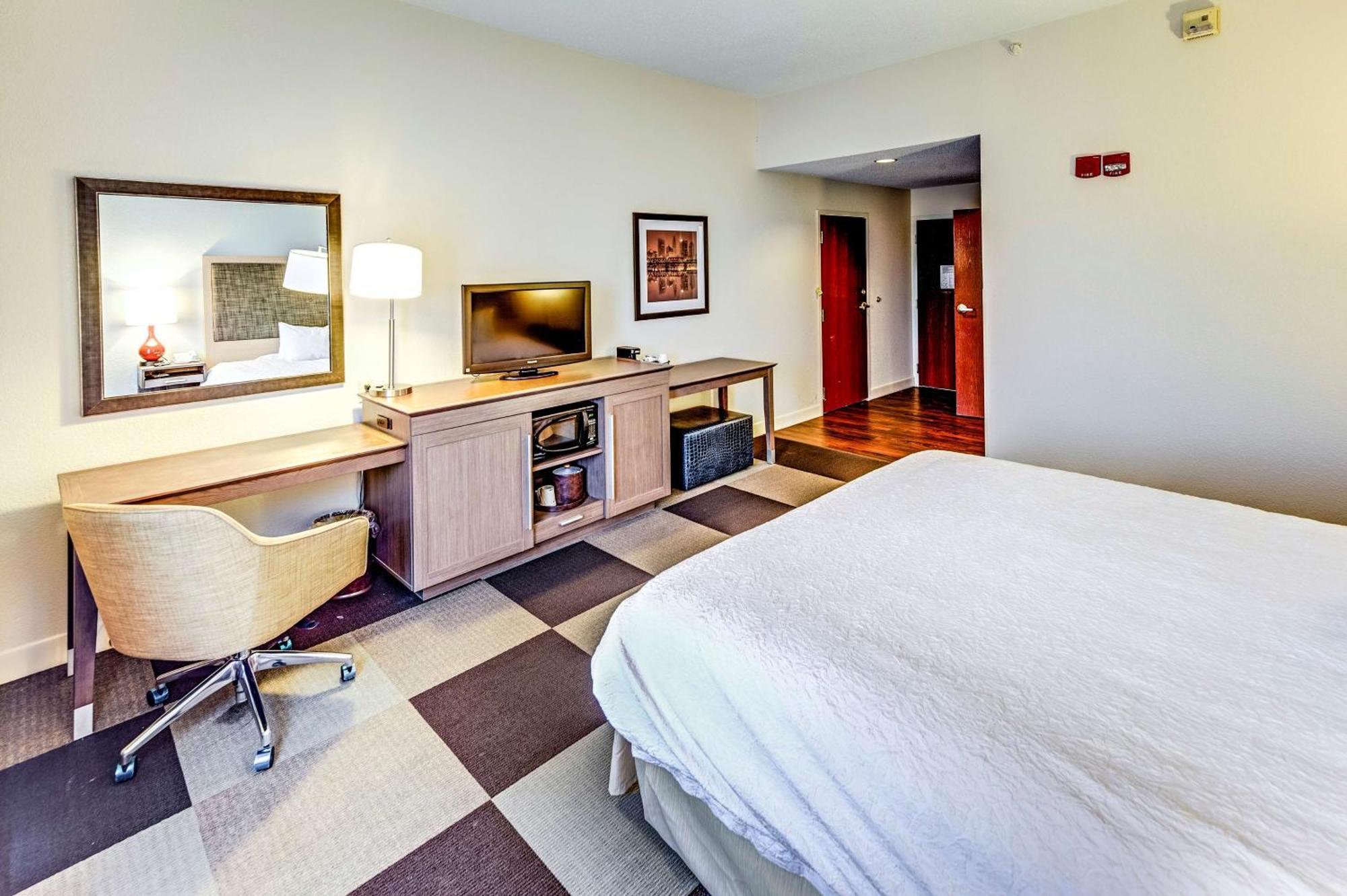 Hampton Inn Columbus I-70E/Hamilton Road Dış mekan fotoğraf